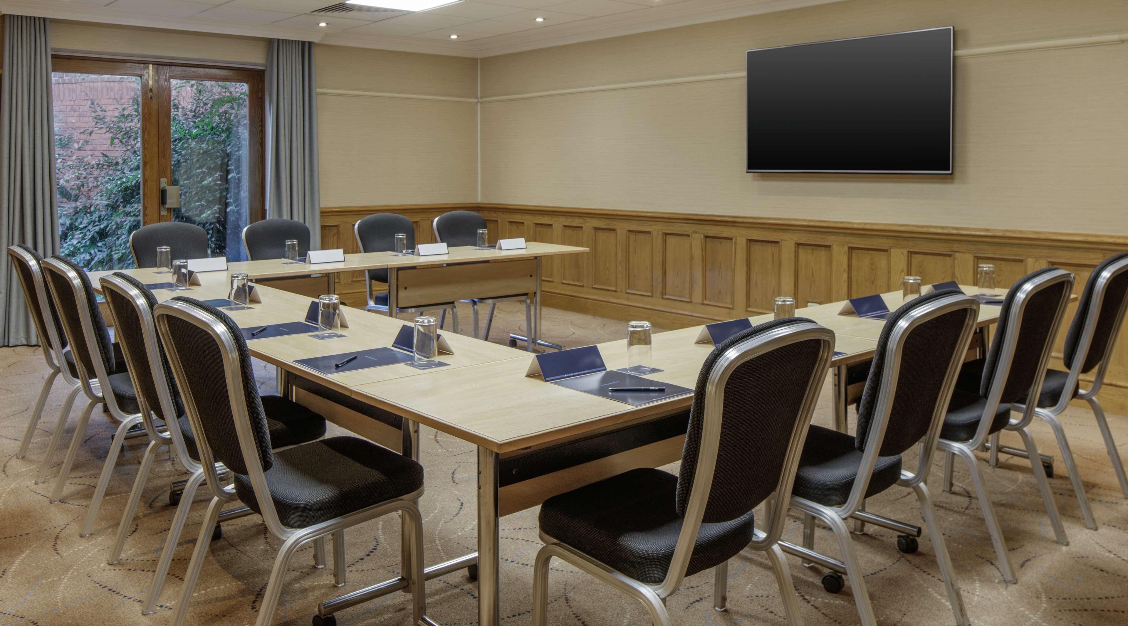 Hilton East Midlands Airport Hotel Kegworth Exterior photo