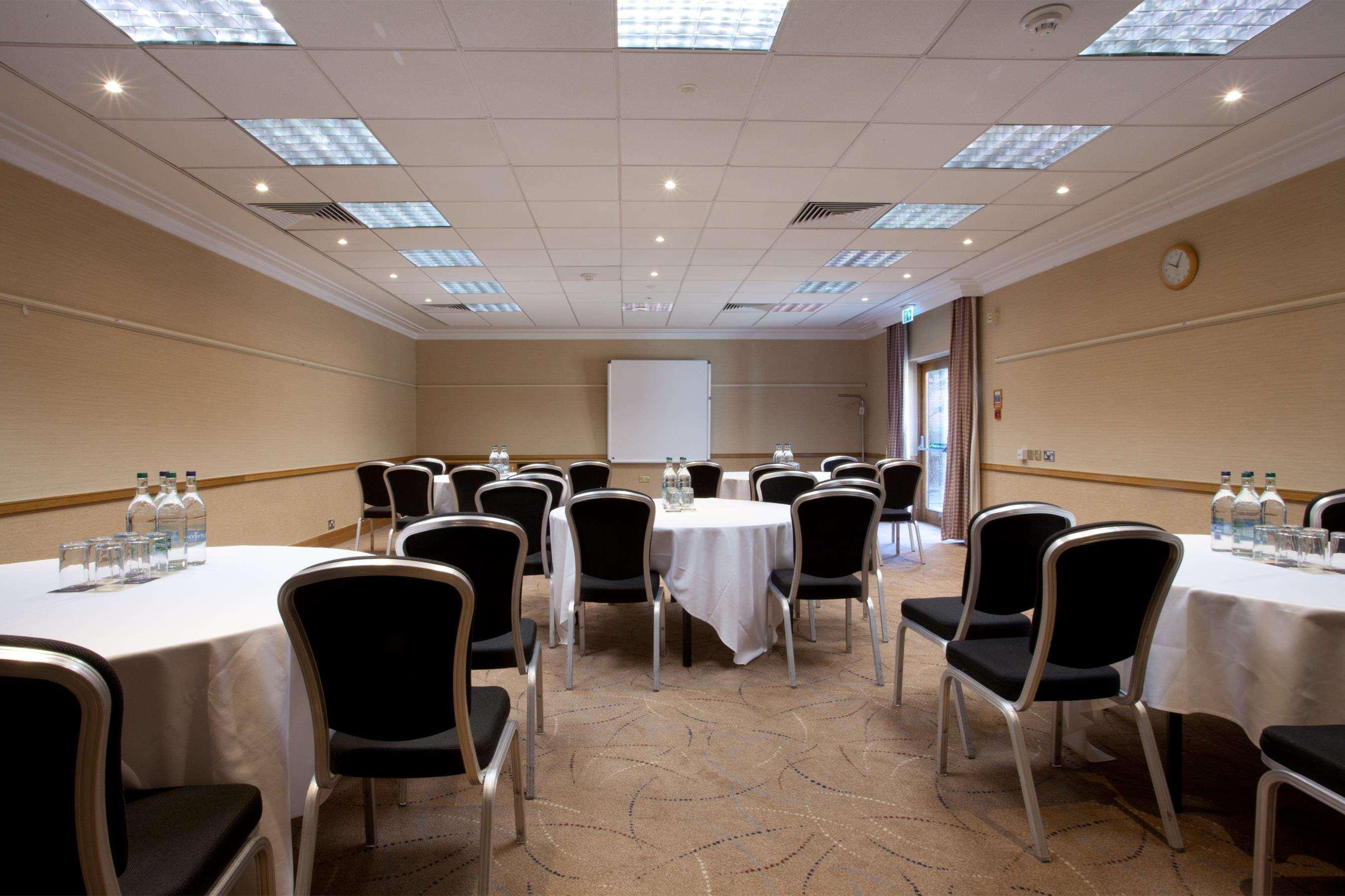 Hilton East Midlands Airport Hotel Kegworth Exterior photo
