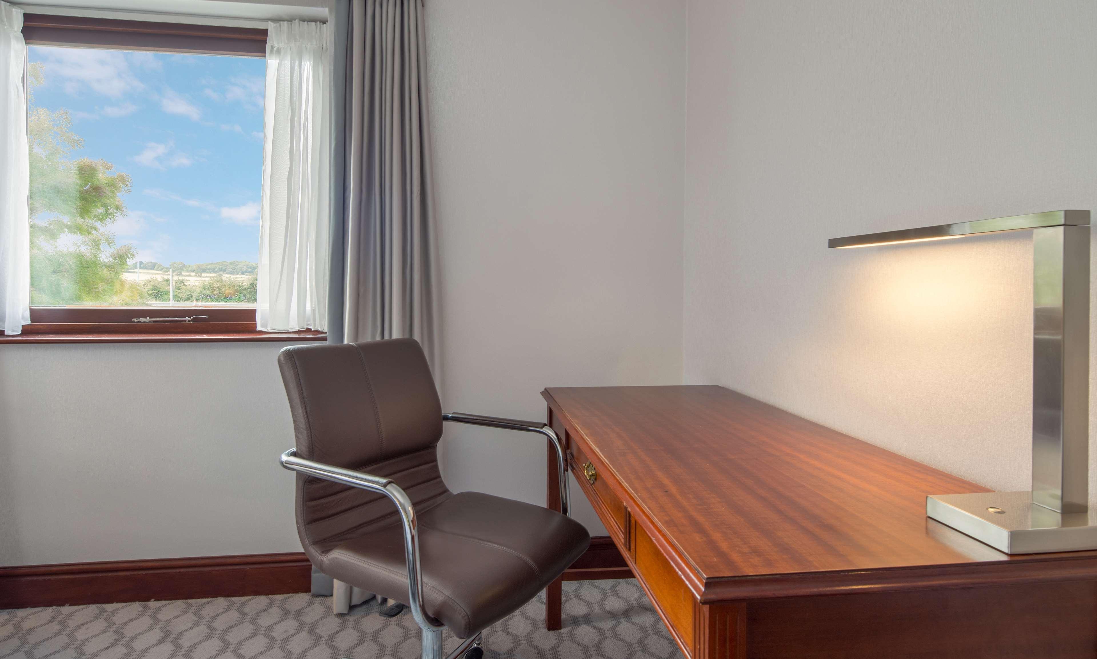 Hilton East Midlands Airport Hotel Kegworth Exterior photo