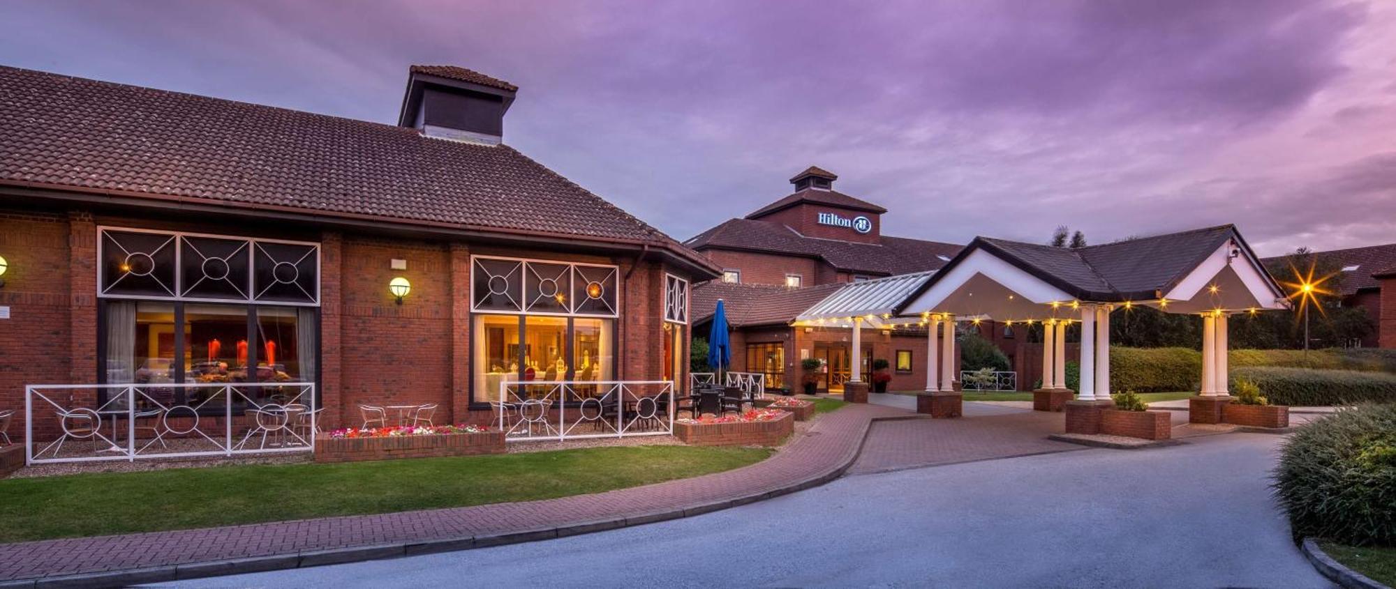 Hilton East Midlands Airport Hotel Kegworth Exterior photo